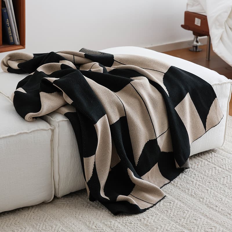 New Autumn/Winter Nordic Geometric INS Style Knitted Half Fleece Blanket Sofa Decorative Throw Nap Fleece Blanket Black Coffee