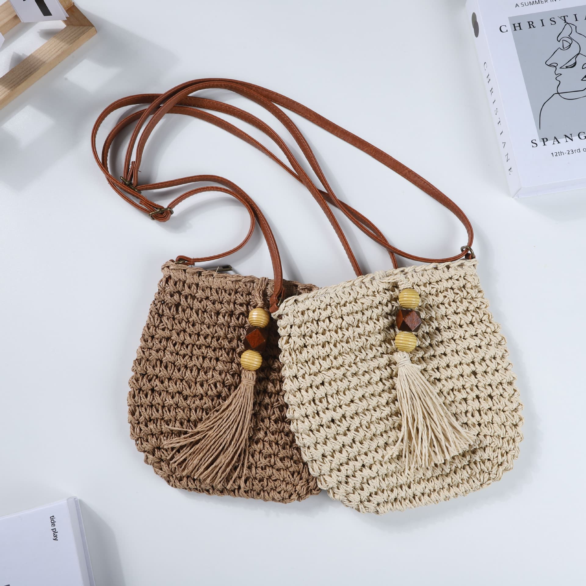 2026 New Woven Crossbody Bag Women Shoulder Bag French Seaside Vacation Beach Bag Jelly Bag
