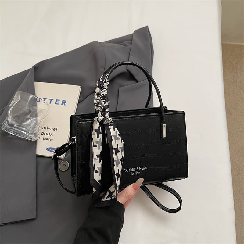 Simple Women's 2026 Trendy Scarf Spring/Summer New Style Fresh Crocodile Print Handbag Crossbody Shoulder Small Square Bag