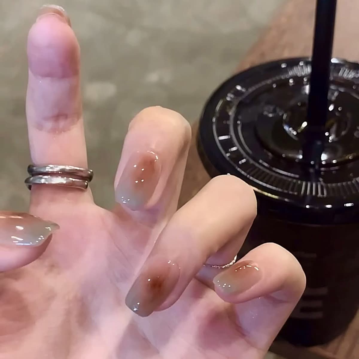 Clearance French Wearable Nails Short Heart Flower Gradient Nail Art Blush Simple Sweet Fake Nails Wholesale