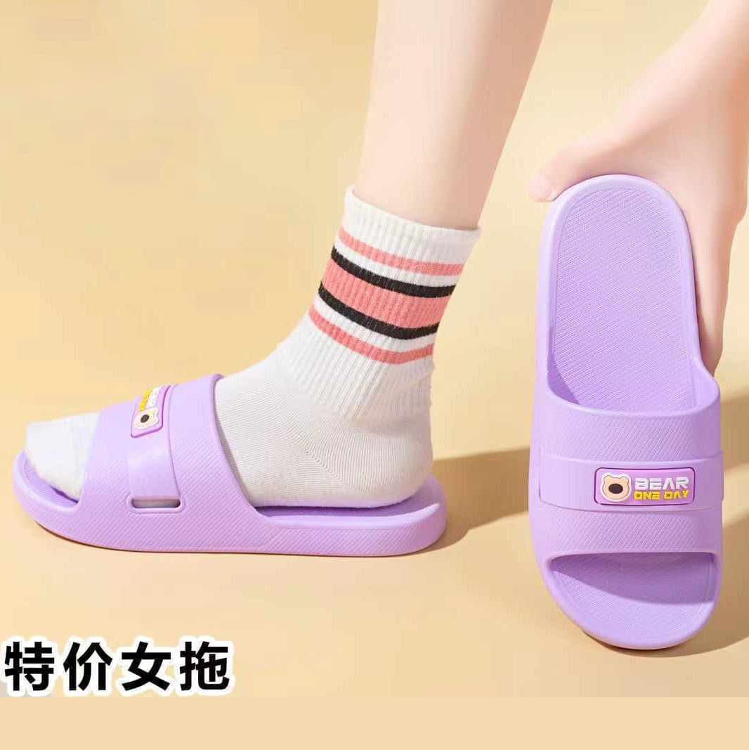 Wholesale Women's Summer Slippers, Simple Outdoor Slippers, Hot-Selling for Malls and Supermarkets, Home Bathroom Non-Slip Casual Slippers