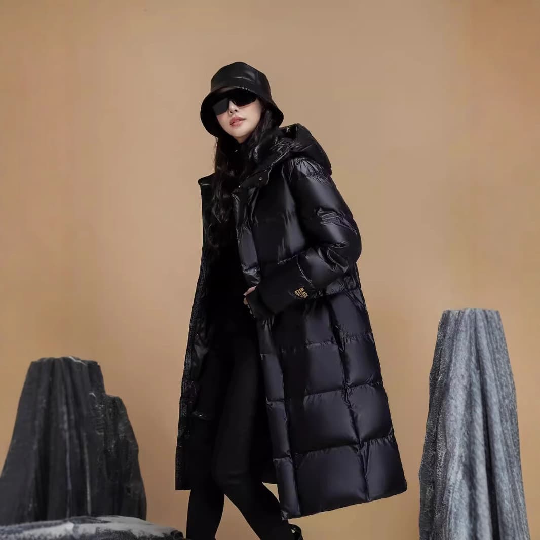 25 high-end black gold down jacket for women, new goose down thickened and lengthened couple wear, same style hooded goose down jacket for men and women