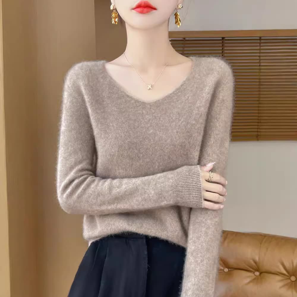 Factory Wholesale Wool Sweater Women's 100% Wool One-Piece Garment V-Neck Soft Knitted Top Outerwear Slimming Base Layer