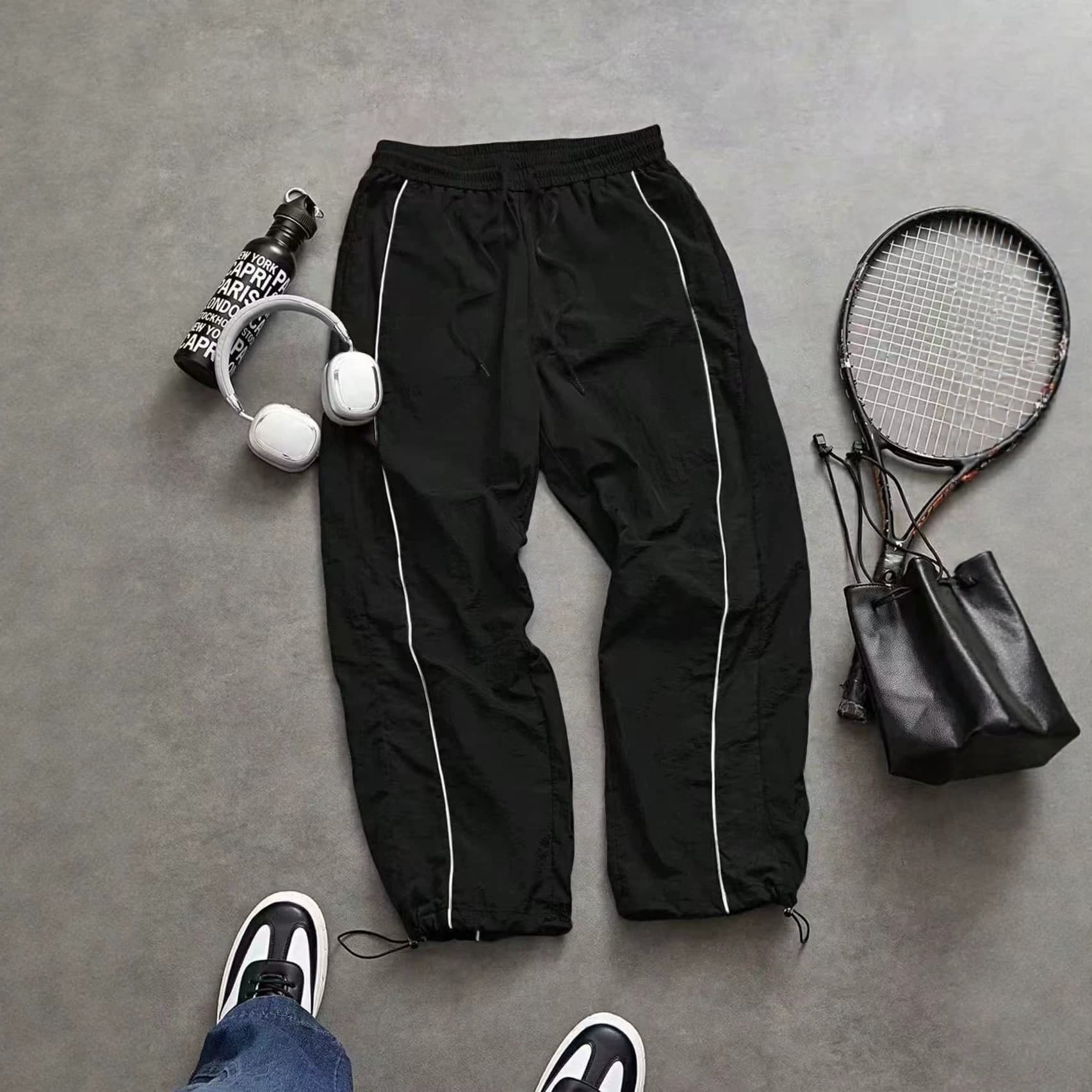 [Hot Selling in Europe and America] Trendy Black Sweatpants with White and Red Side Stripes