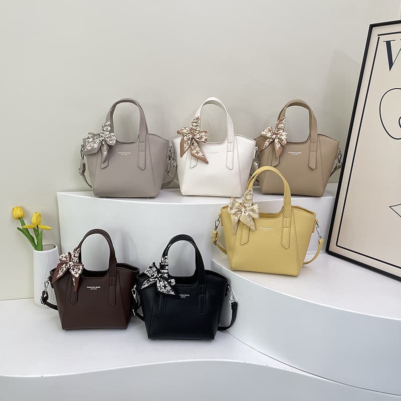 Cross-border trend fashion retro silk scarf handbag for women 2025 new casual large capacity single shoulder crossbody bucket bag