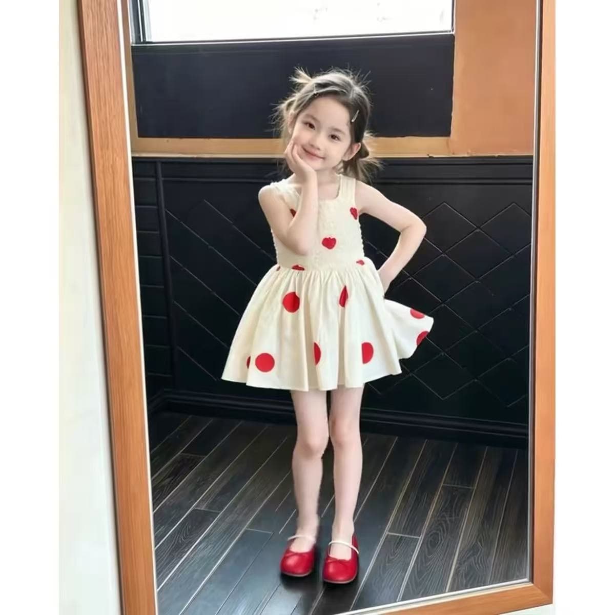 Dress girls 2026 new summer children's huge beautiful thin polka dot sleeveless vest dress baby princess dress