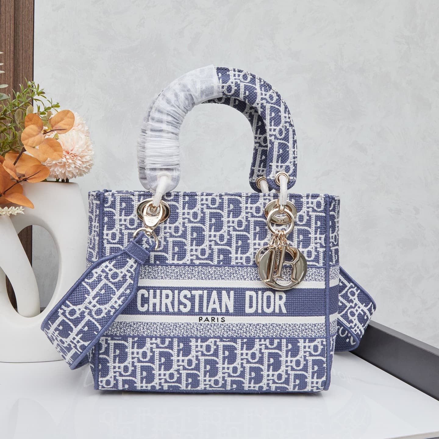 2025 New Original Embroidered High-Fashion Versatile Lady Dior-Style Shoulder Crossbody Bag for Women