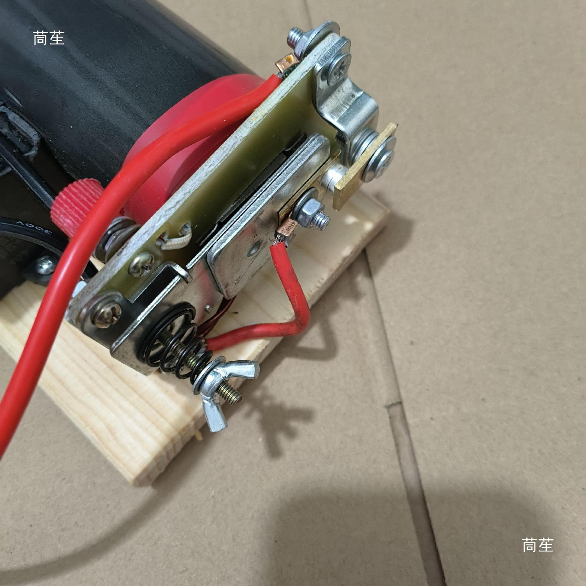 Old-style platinum inverter coil step-up transformer, 12V battery power supply, manual lighting transformer