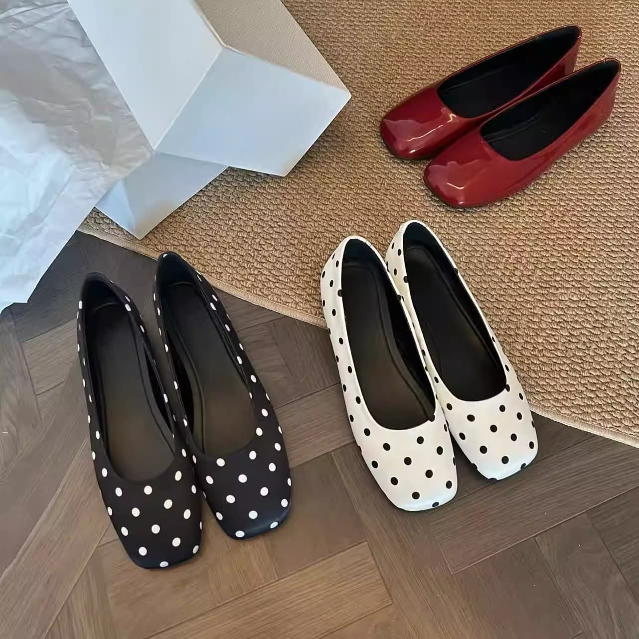Mary Jane Shoes for Women 2026 Spring New Style Shallow Retro Korean Style Slip-On Square Toe Versatile Polka Dot Flat Shoes