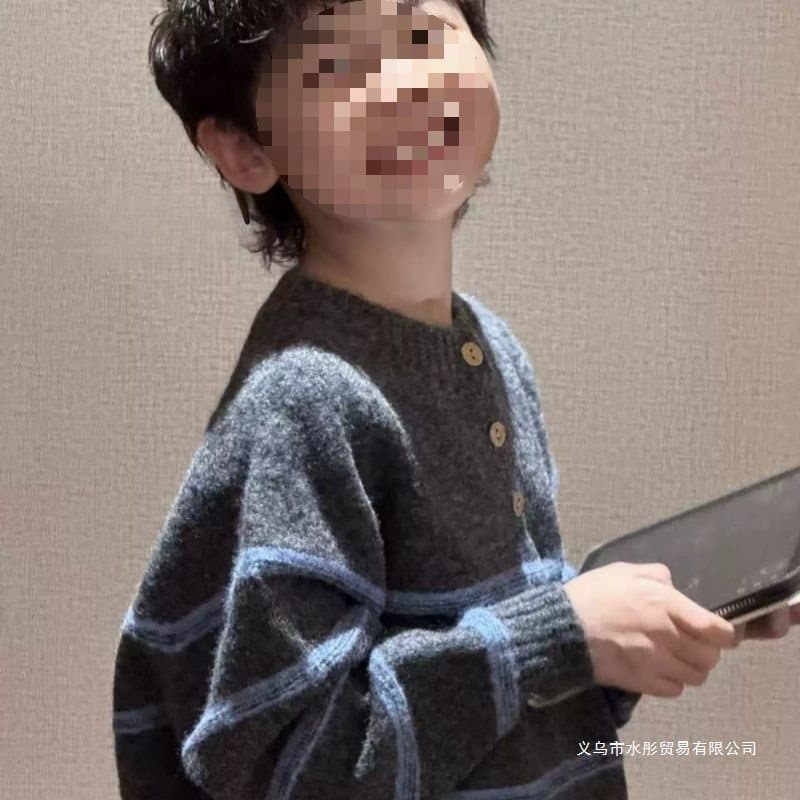 Children's clothing handsome boys' sweater 2025 new children's autumn knitwear striped top base layer shirt baby sweater