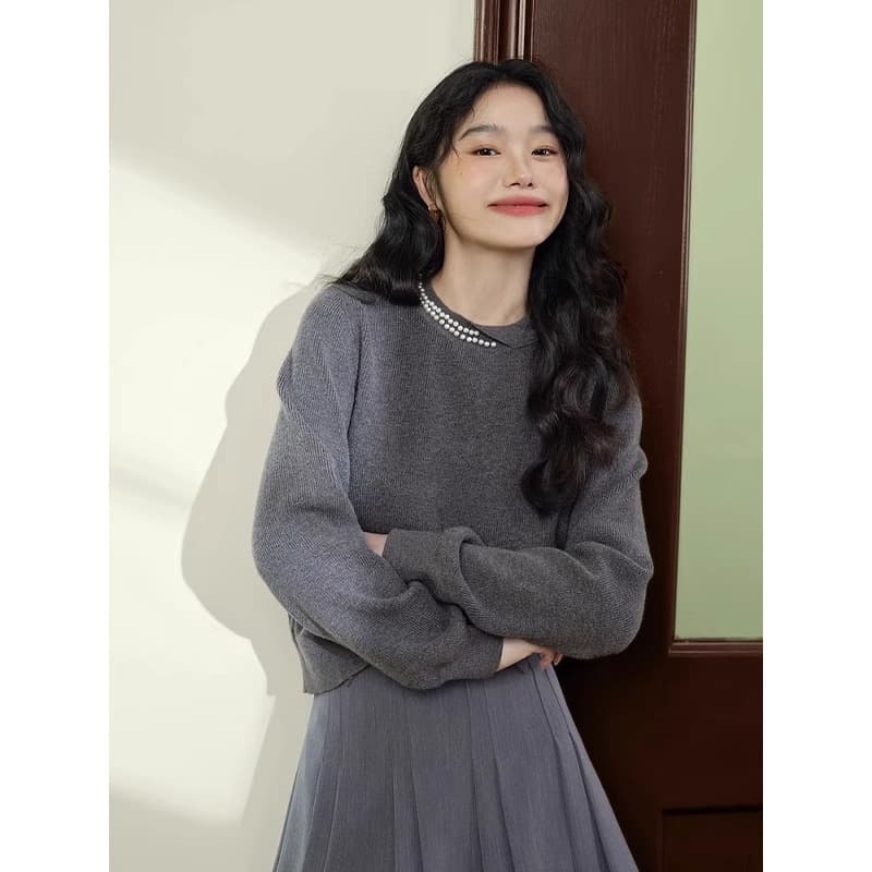 French High-End Grey Beaded Knit Sweater Women's, Autumn/Winter Design Inner Layer Top Loose Stylish Base Shirt