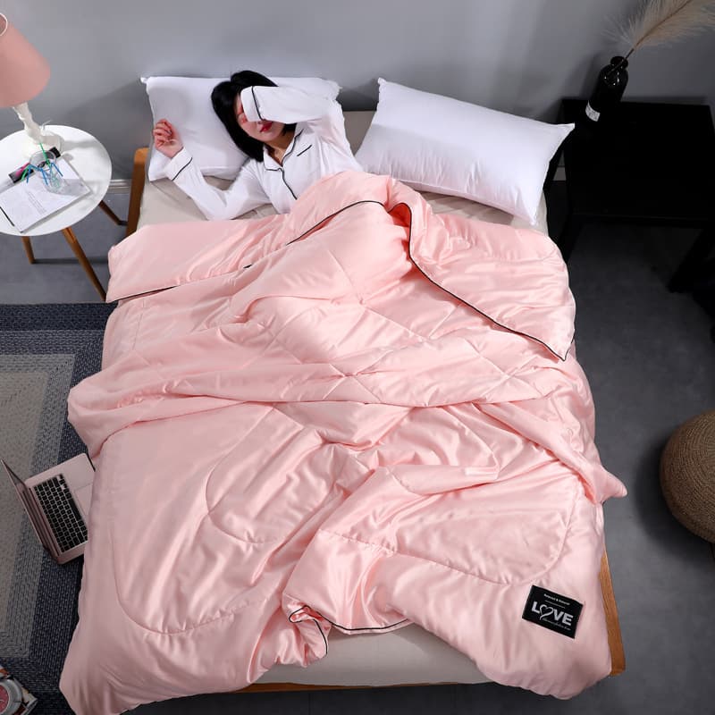 Factory Direct Tencel Summer Cooling Quilt Air Conditioning Quilt Spring Autumn Quilt Silk Summer Quilt Student Chemical Fiber Quilt Gift Quilt Wholesale
