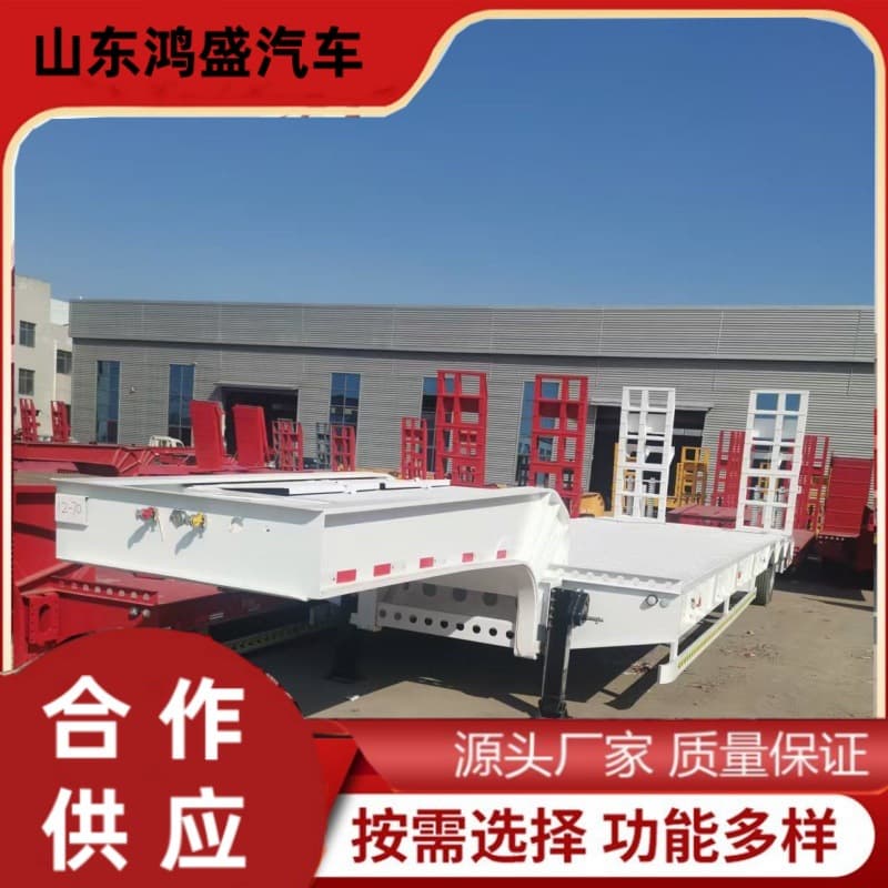 Excavator transport vehicle three-axle low flatbed semi-trailer ordinary spring climbing ladder