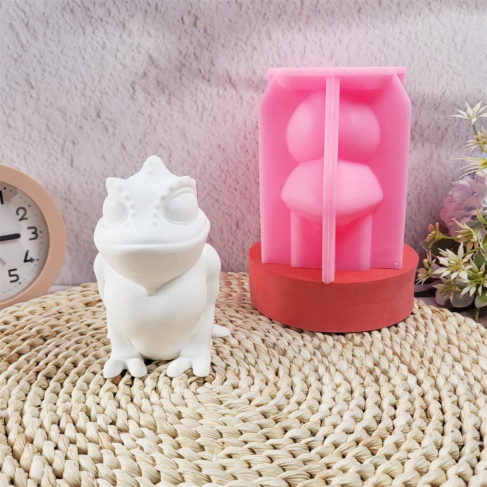 Lizard Chameleon Silicone Mold DIY Cement Plaster Candle Holder Silicone Mold W0614