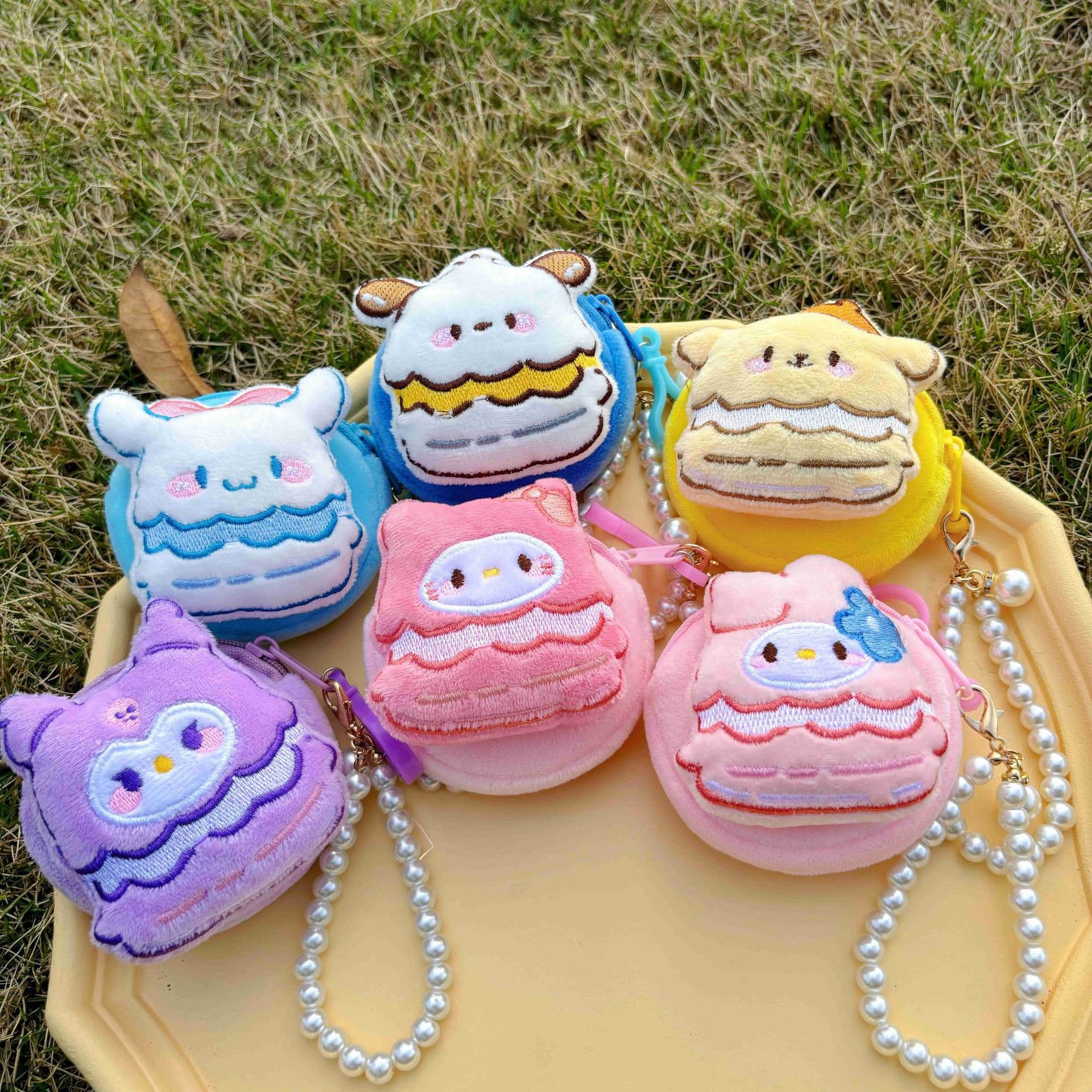 New Cute Cartoon Plush Round Coin Purse Colorful Round Coin Purse Storage Headphone Bag Small Gift Wholesale