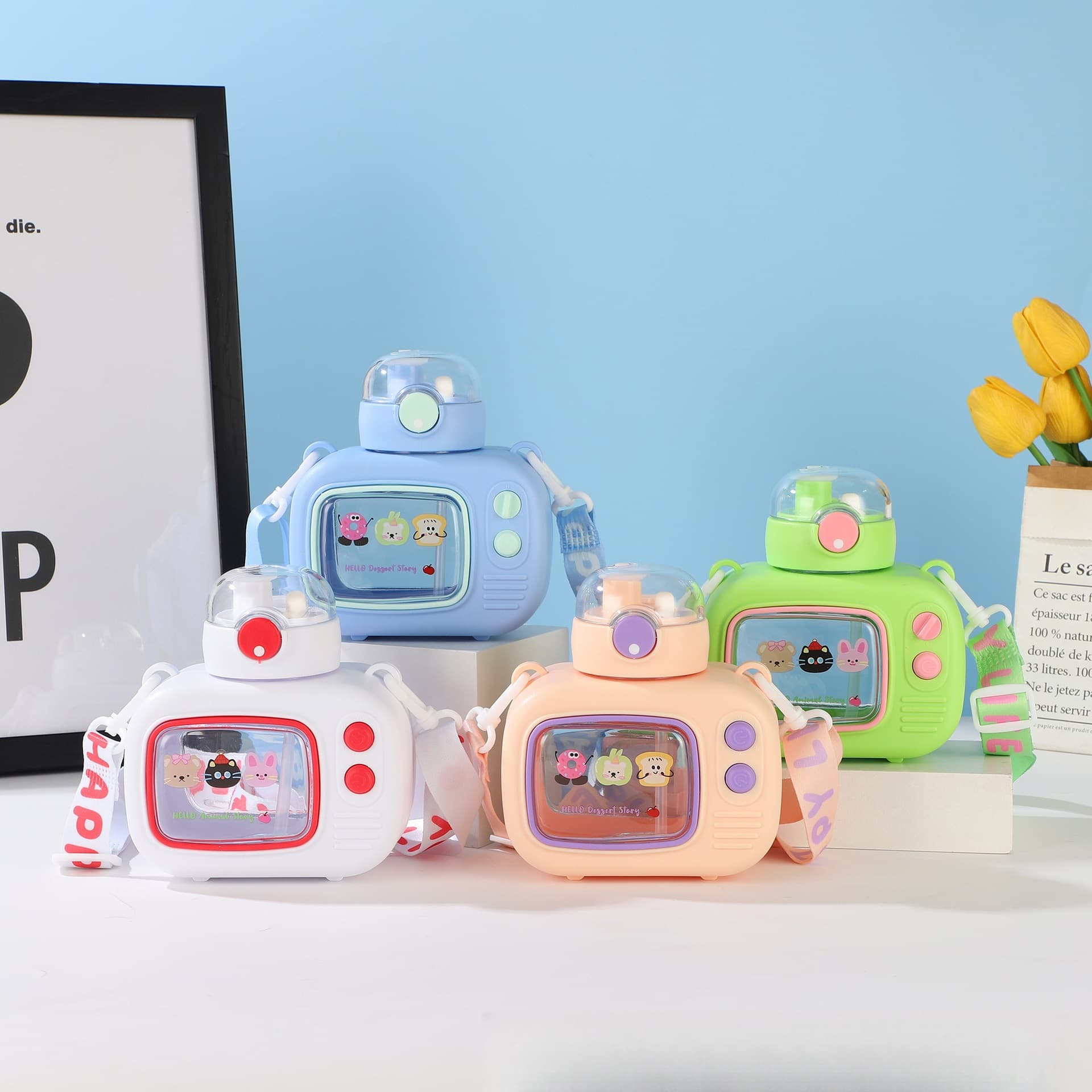 Retro TV Shape Children's Flip Lid Water Bottle Large Capacity Leak-Proof Dual-Drink Straw Portable Strap Plastic Water Bottle