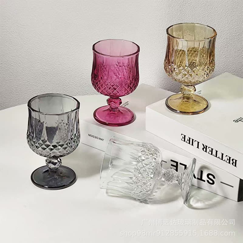 Tall red wine glass, diamond embossed glass cup, high-value sweet fruit wine drink cup, cocktail cup, wine cup