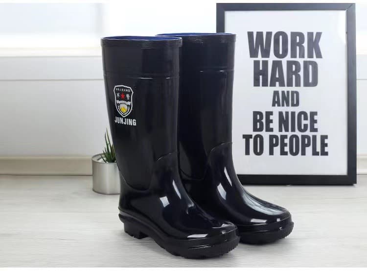 Black high-top men's rain shoes, outdoor rescue rain boots, PVC material soft surface rubber shoes, construction site cement work high-top rain boots.