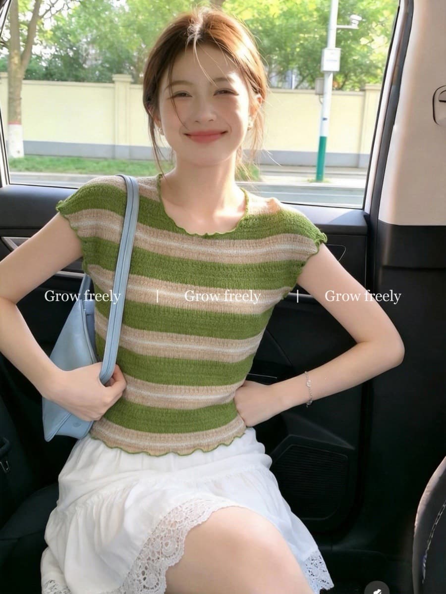 [Bamboo Knot Linen] Fresh Green Striped Contrast Color Knit Top for Women, Summer Versatile Slimming Cropped Short Top