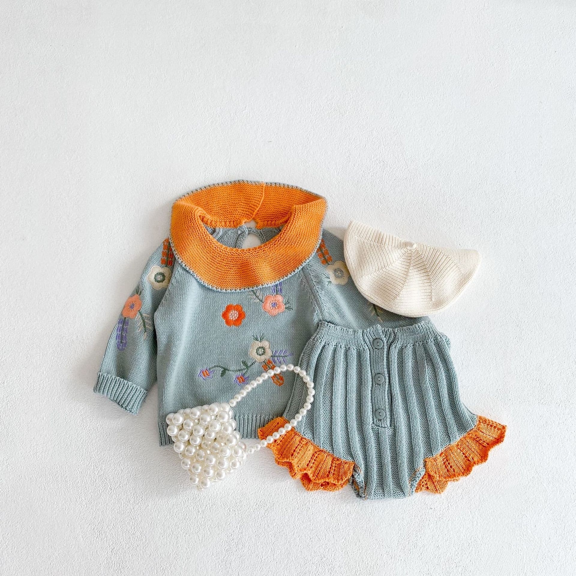2026 new autumn clothing baby girl knitted suit embroidered ruffle collar top + lace pants two-piece set