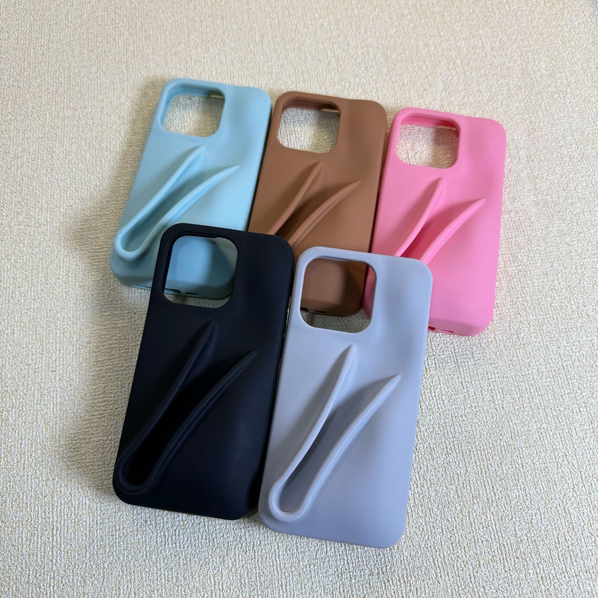 Hailey's same style can be used for lipstick iPhone15 Apple 14pro mobile phone case 13 lipstick 12 silicone 16Promax