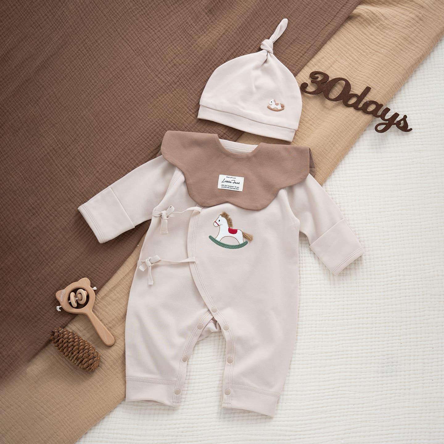 Autumn Baby Romper for Full Moon and 100-Day Babies, A-Class Pure Cotton Newborn Crawling Suit, Horse Year Onesie Set