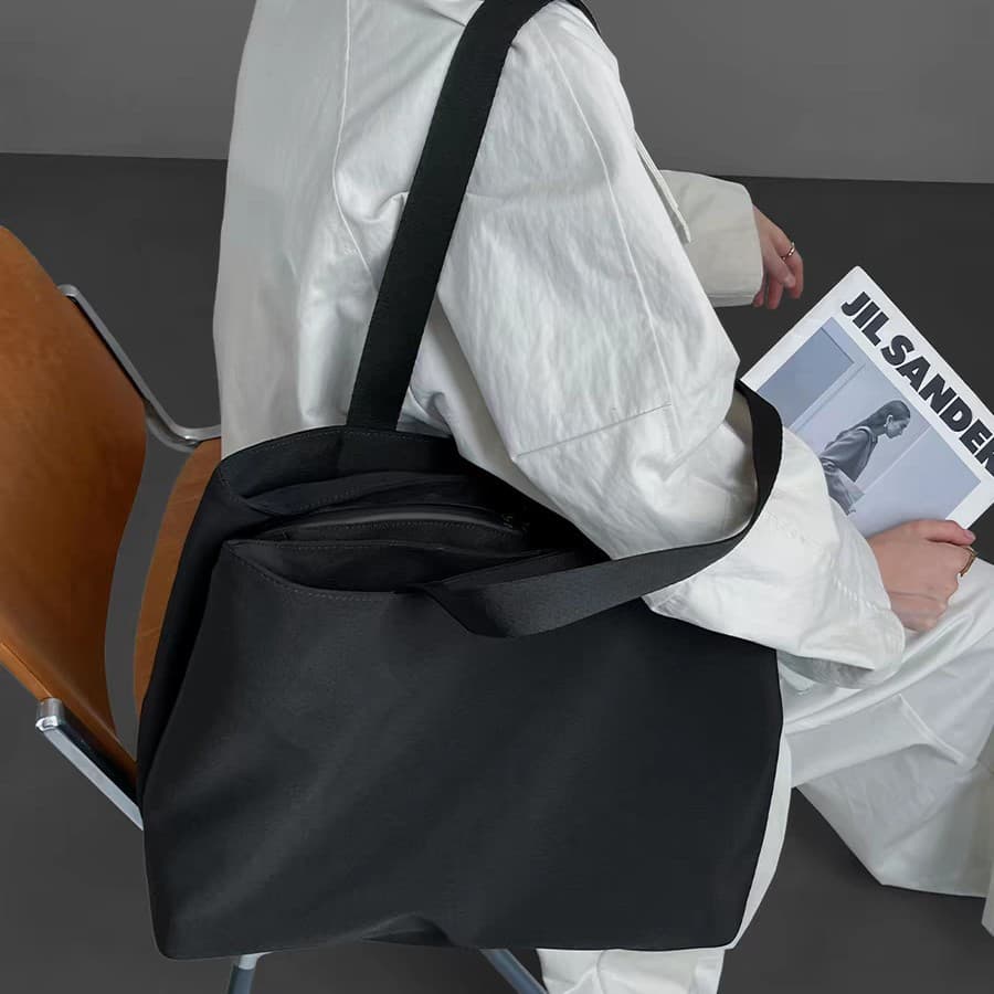 Lightweight bag, nylon bag, commuter tote bag, women's large-capacity computer bag, mommy travel bag, canvas bag, large bag