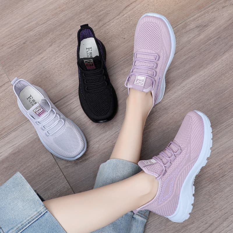Women's Walking Shoes for Seniors, Spring and Autumn Mother Shoes, Soft Sole Casual Travel Shoes, Non-Slip Elderly Shoes for Women