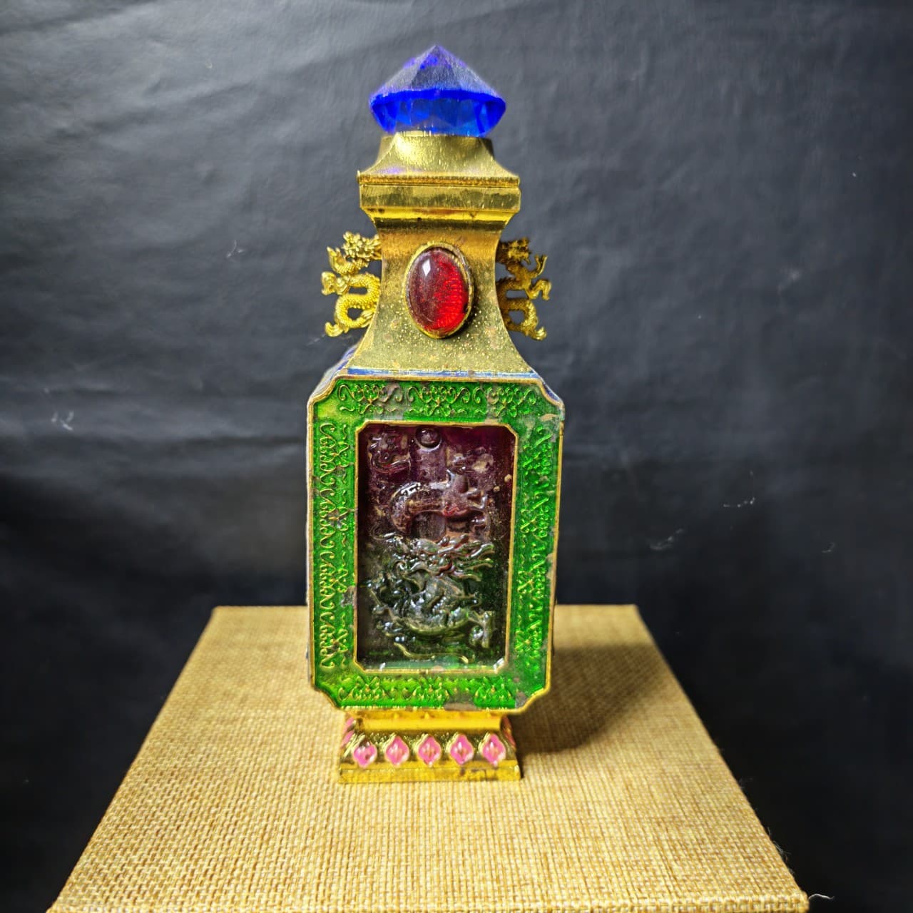 High Imitation Tourmaline Inlaid Gemstone Zircon Snuff Bottle, Carp Leaping Over Dragon Gate Crystal Inlaid Snuff Bottle Drop Shipping