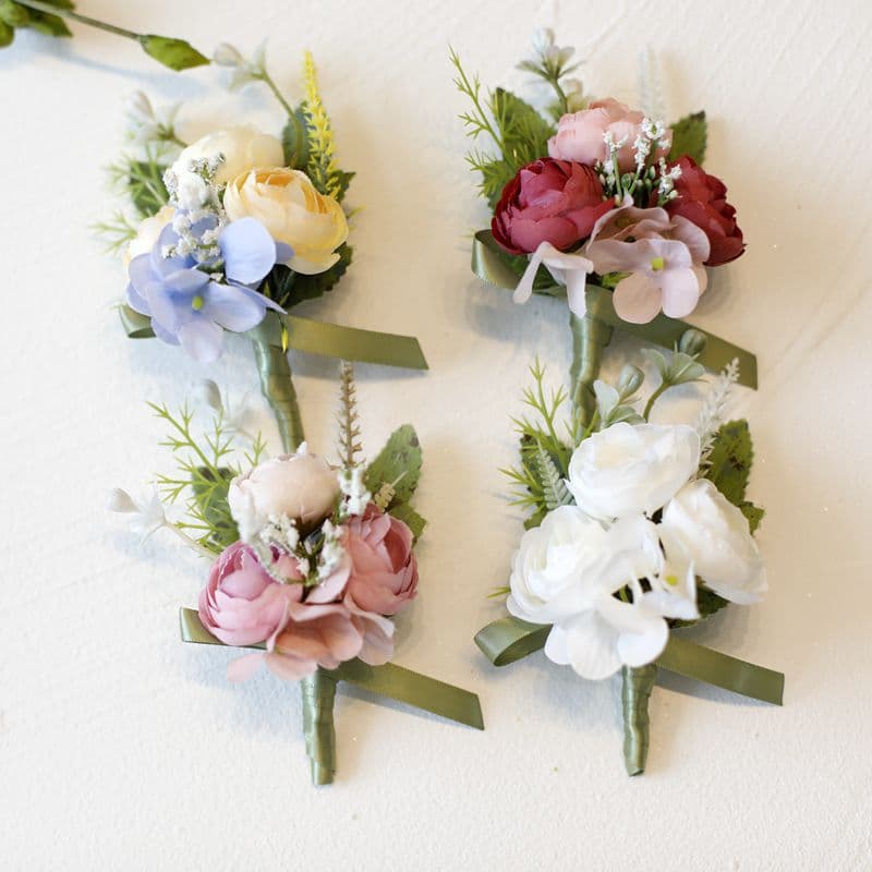 Wholesale Forest-style, Korean, European, and Western Simulated Camellia Bud Corsages for Groom, Groomsmen, Bride, and Bridesmaids' Wrist Flowers