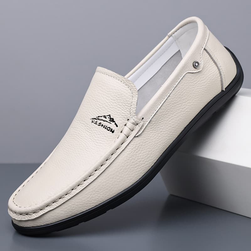 Cross-border Leather Shoes Men 2026 Spring New Men's Top Layer Cowhide Casual Moccasin Shoes Slip-on Driving Shoes Men's Fashion