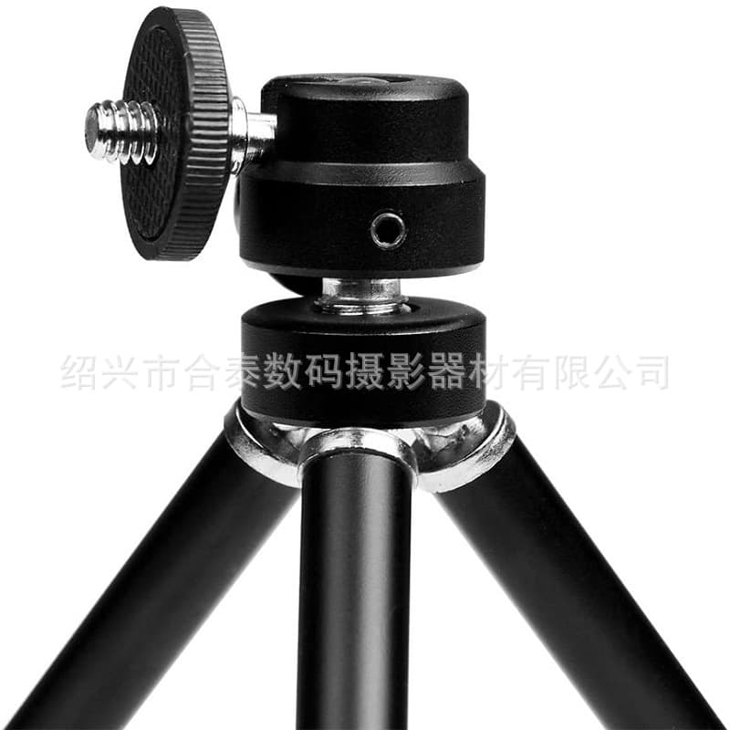 Two-section mini tripod, desktop tripod, factory direct to e-commerce platforms, includes phone clip.