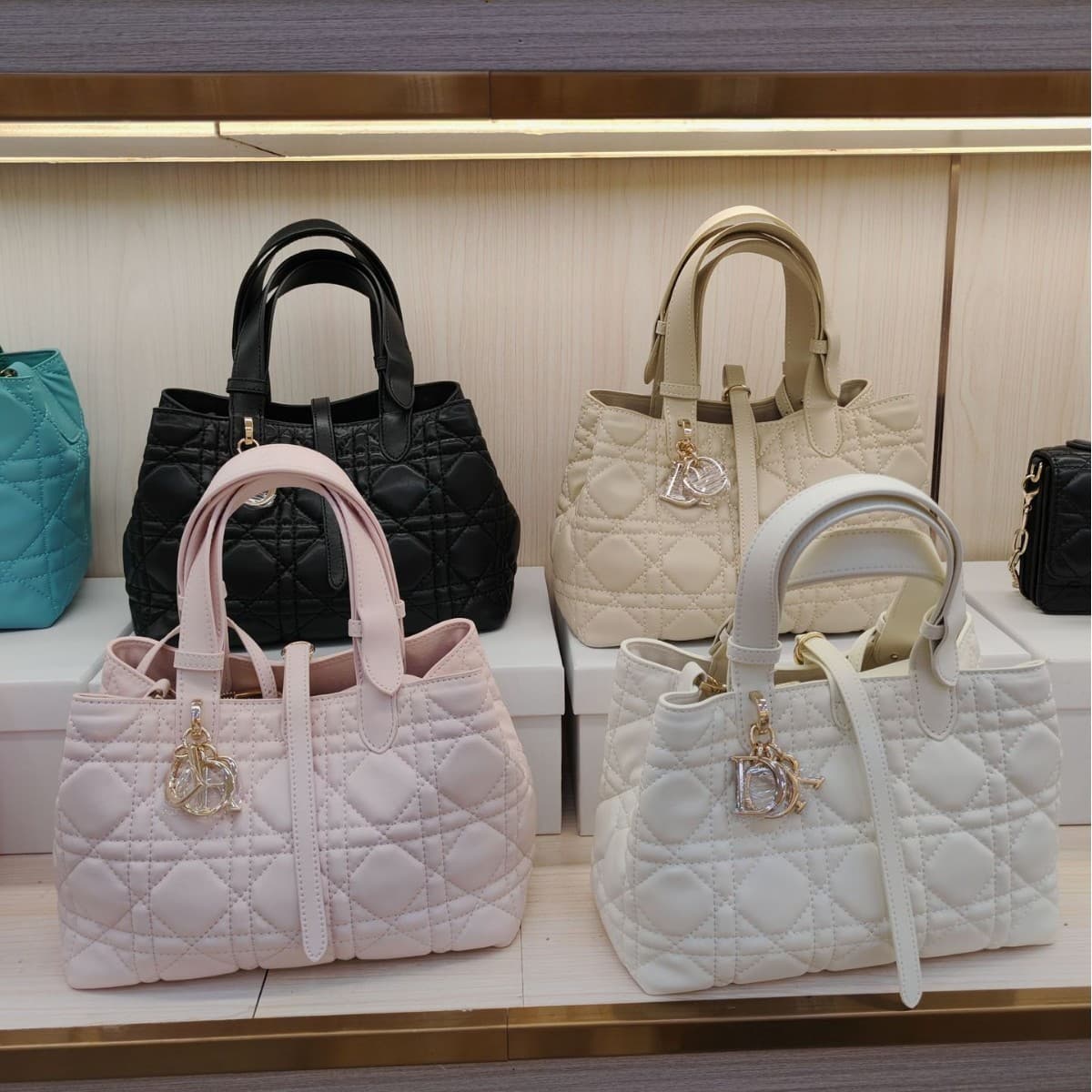 Lady Dior Bag 2026 New High-End Genuine Leather Horizontal Tote Bag with Diamond Pattern, Large Capacity Bucket Handbag