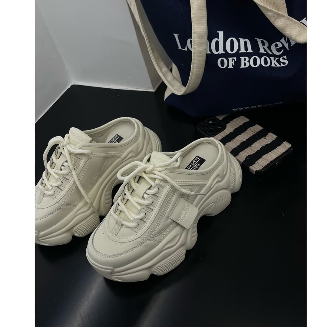 2025 Spring Style 6cm Thick-Soled Closed-Toe Half-Slippers for Women, Trendy and Unique, No Heel, Dad Shoes for Women, Genuine Leather