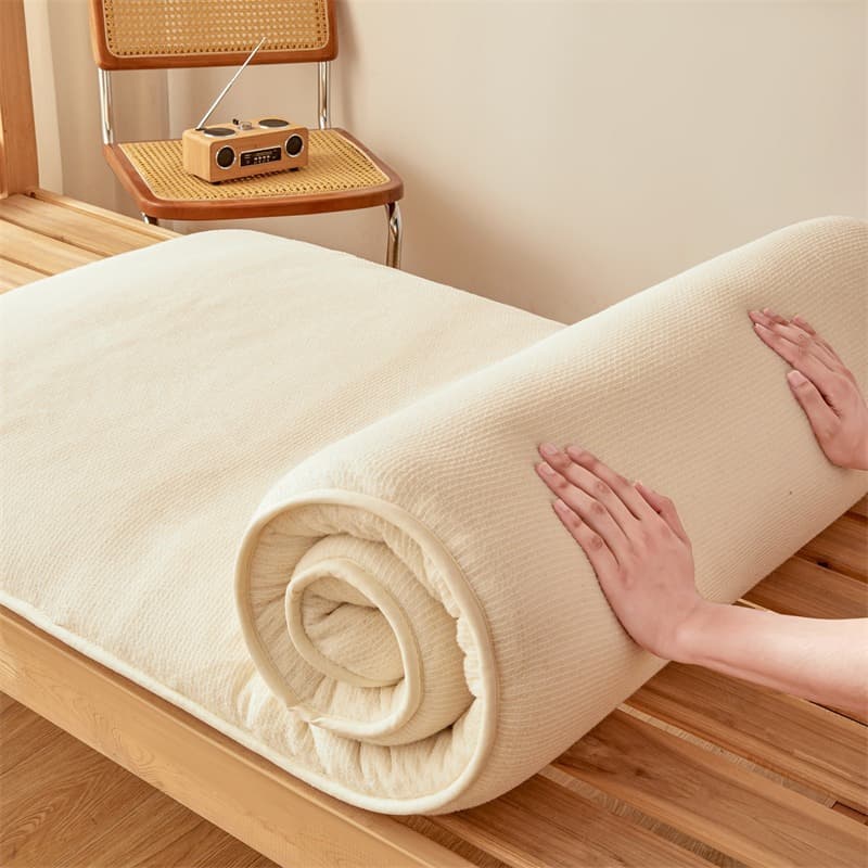 Xinjiang cotton student dormitory mattress white (thickened version)