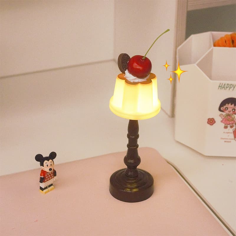 Birthday Gift for Girls Mini Table Lamp, Retro Bedroom Cartoon Decor Friend Night Light Atmosphere Lamp