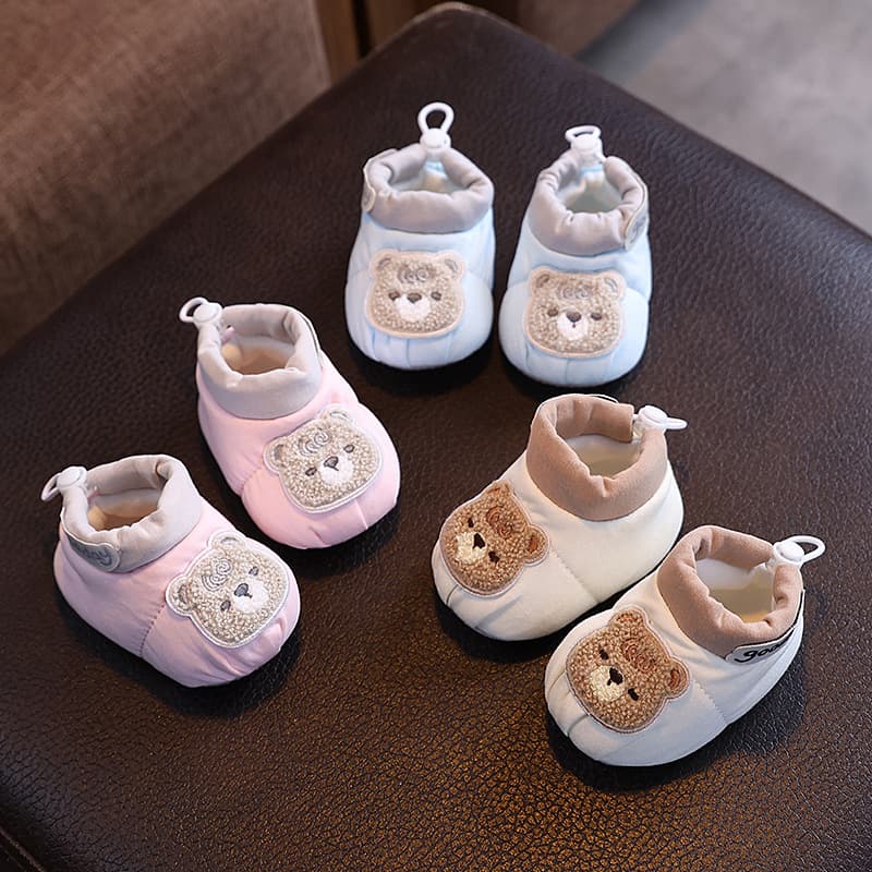 Baby shoes, cloth shoes, 0-6-12 months, newborn baby shoes, spring, autumn and winter, soft soles for boys and girls, 1 year old, non-falling foot protection