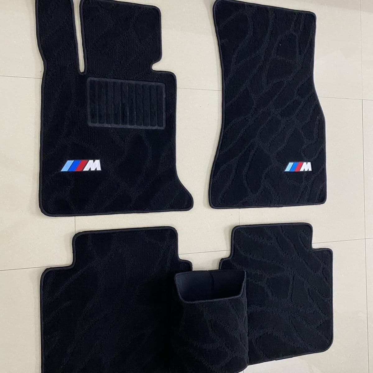 For BMW 5 Series 530/525Li E39 E60 F10 F18 F07 G30 GT New Energy Original Style Carpet Floor Mats