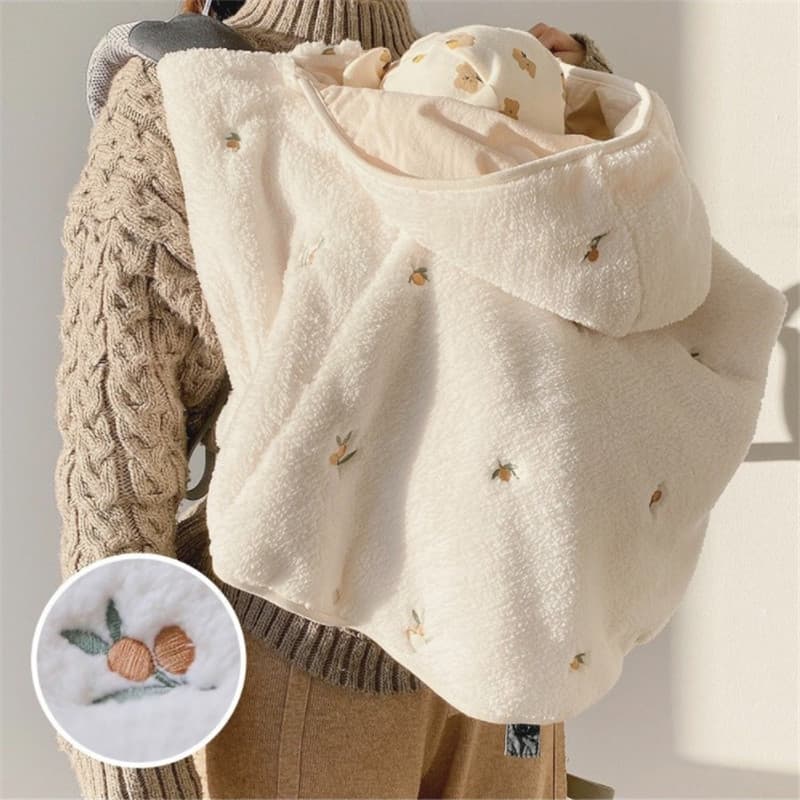 New INS style children's hooded cape, coral fleece embroidered cloak, cape, windproof and warm shawl for babies going out.