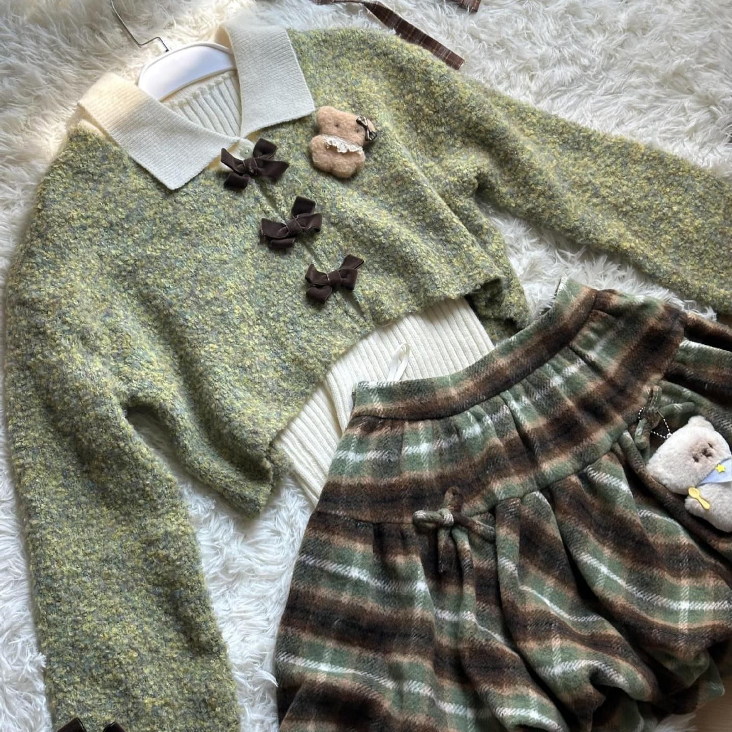 2026 Autumn and Winter New Brand Women's Clothing Discount Tops Suits Pants Miscellaneous First-hand Factory Supply Wholesale