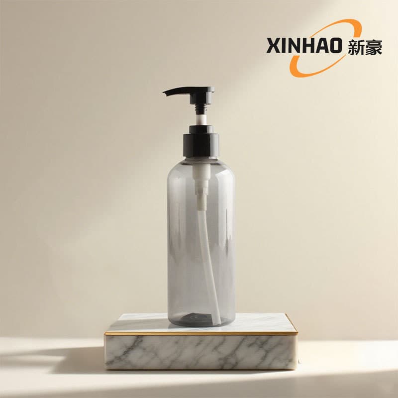 Customized 300ml shampoo bottle, round-shoulder plastic PET pump conditioner bottle, hotel shampoo and conditioner dispensing bottle.
