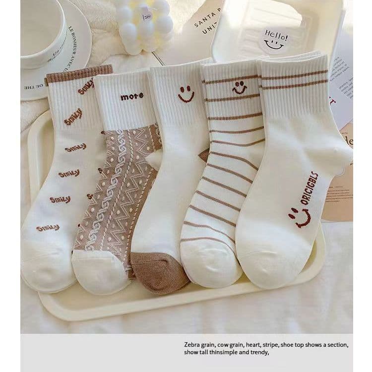 Lettered low-cut socks for women, summer thin ins trendy Korean-style dopamine socks, cute Japanese student sports boat socks.
