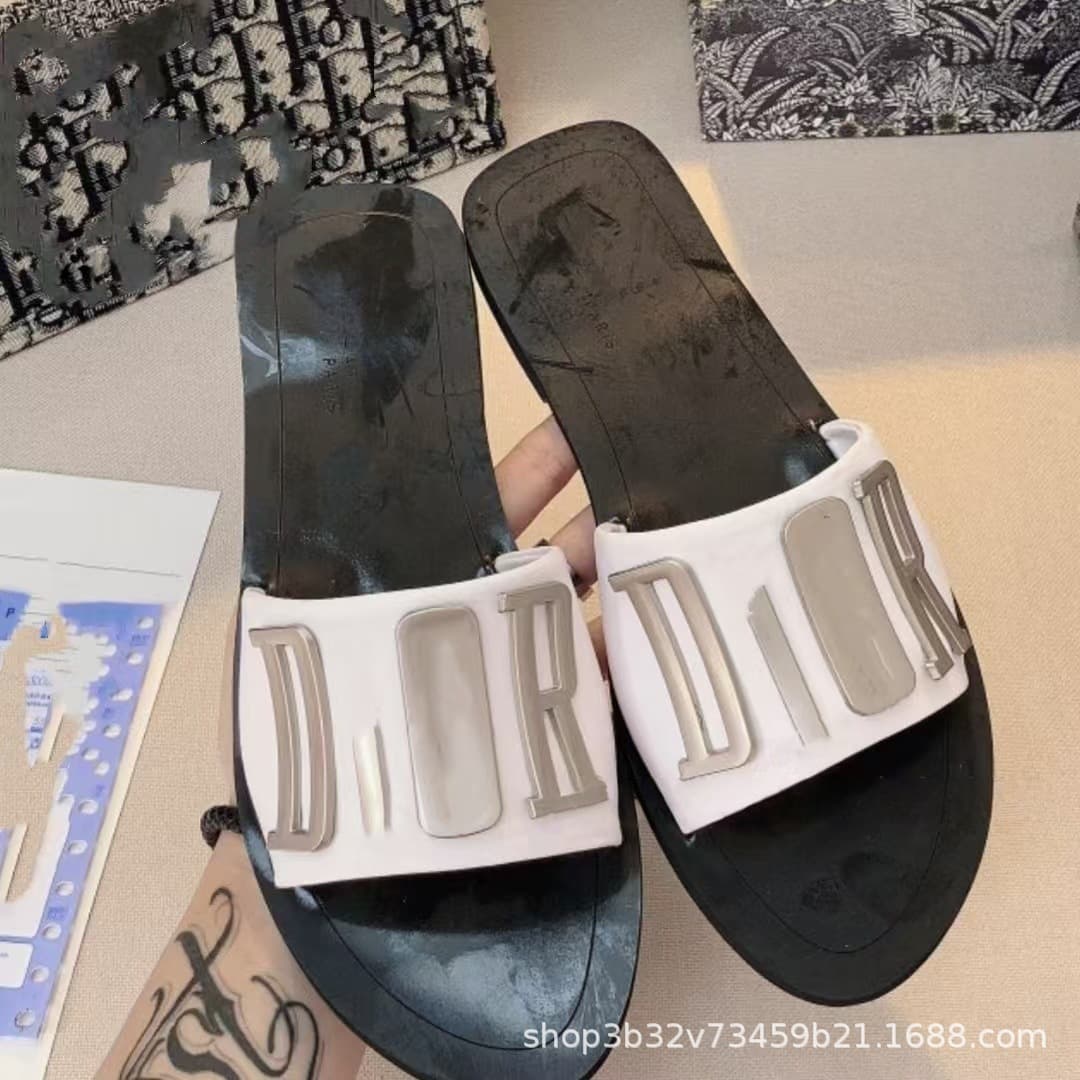 2024D Home new summer slippers, high quality outer wear flip flops, Vietnam, Nigeria, Myanmar beach slippers