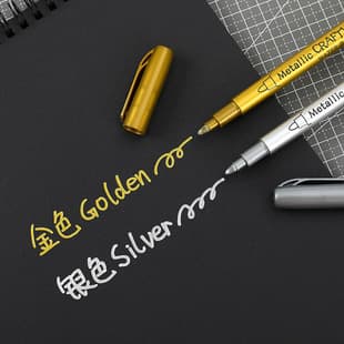 Guangna 550 Metallic Marker Gold Silver Sign-In Pen English Packaging DIY Black Card Album Graffiti Marker