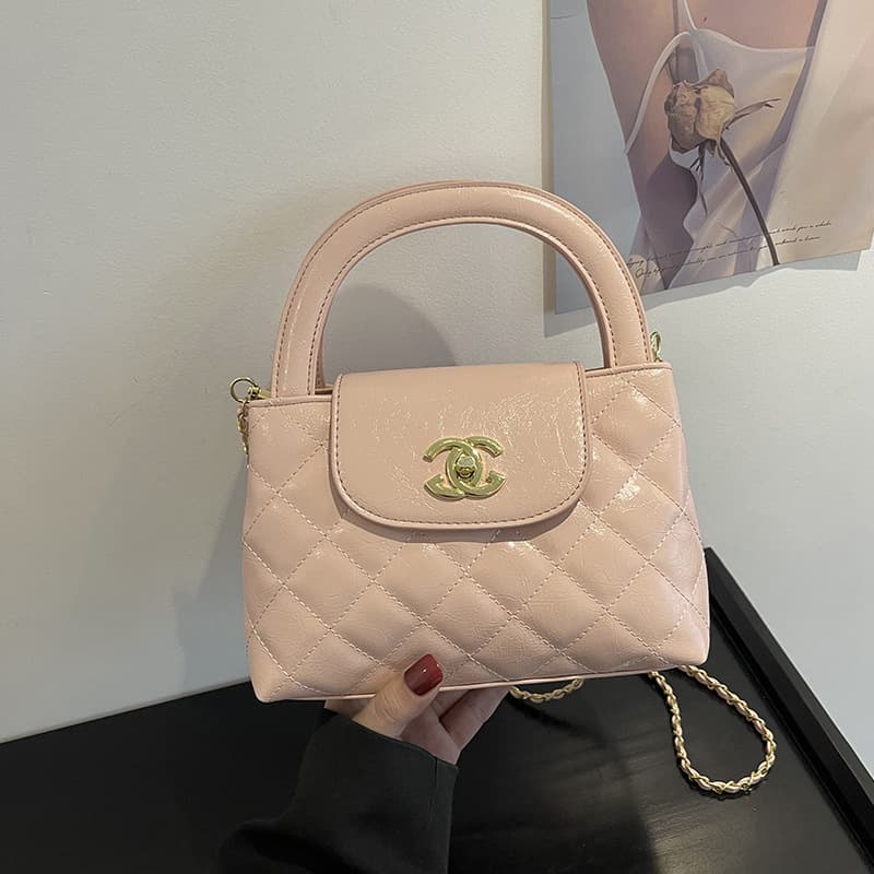 High-End Small Handbag for Women 2026 New Fashion Chanel-Style Quilted Chain Bag Elegant Handbag Shoulder Crossbody Bag