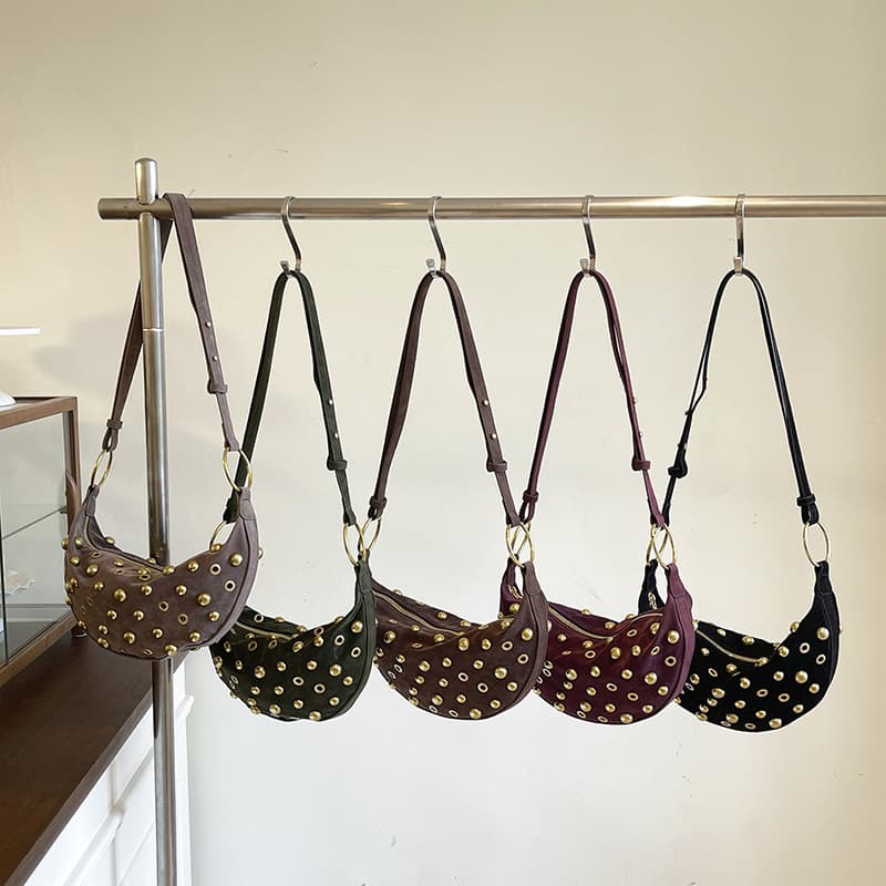Rivet shoulder new style European and American fashion retro punk style women's crossbody dumpling bag large capacity trendy armpit bag
