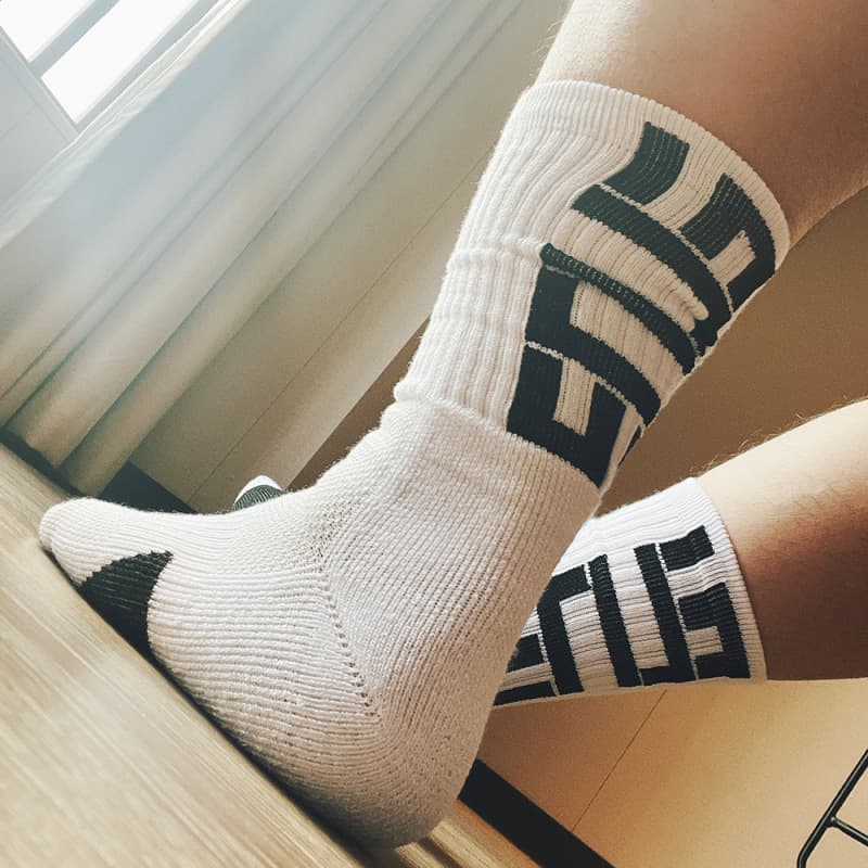 Single Pair ELITE EVERYDAY MAX Elite Basketball Sports Socks nk Long Tube High Thick Towel Bottom Socks