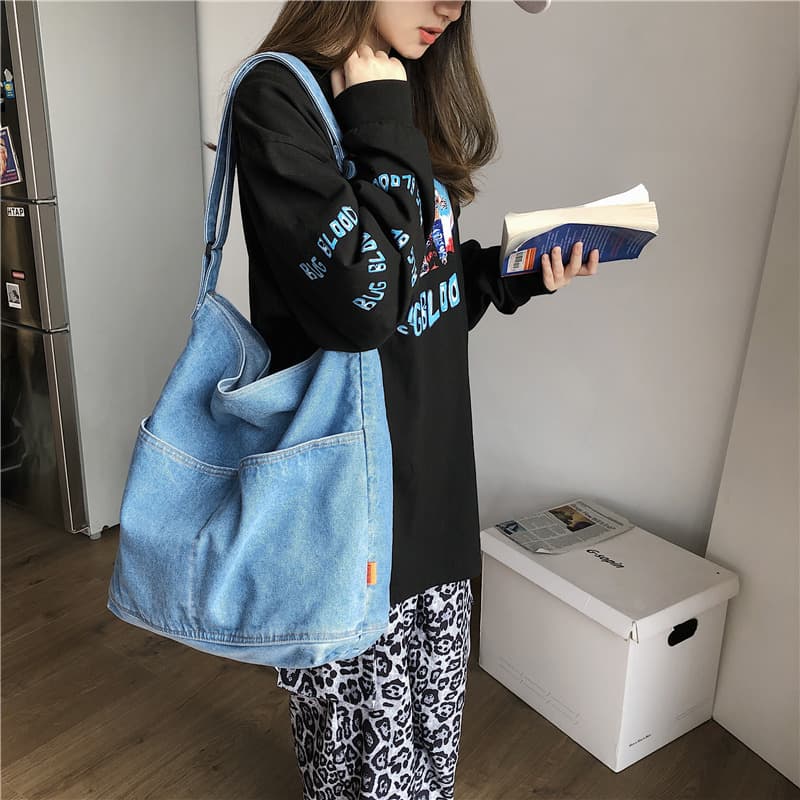 2025 New Hong Kong Style Fashion Denim Crossbody Bag for Women, Korean-style Ins Lazy Style Single Shoulder Bag Student Backpack Trendy