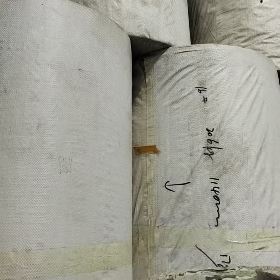 White copy paper rolls in stock, printable, can be cut into sheets, extra-large size, good quality and favorable price