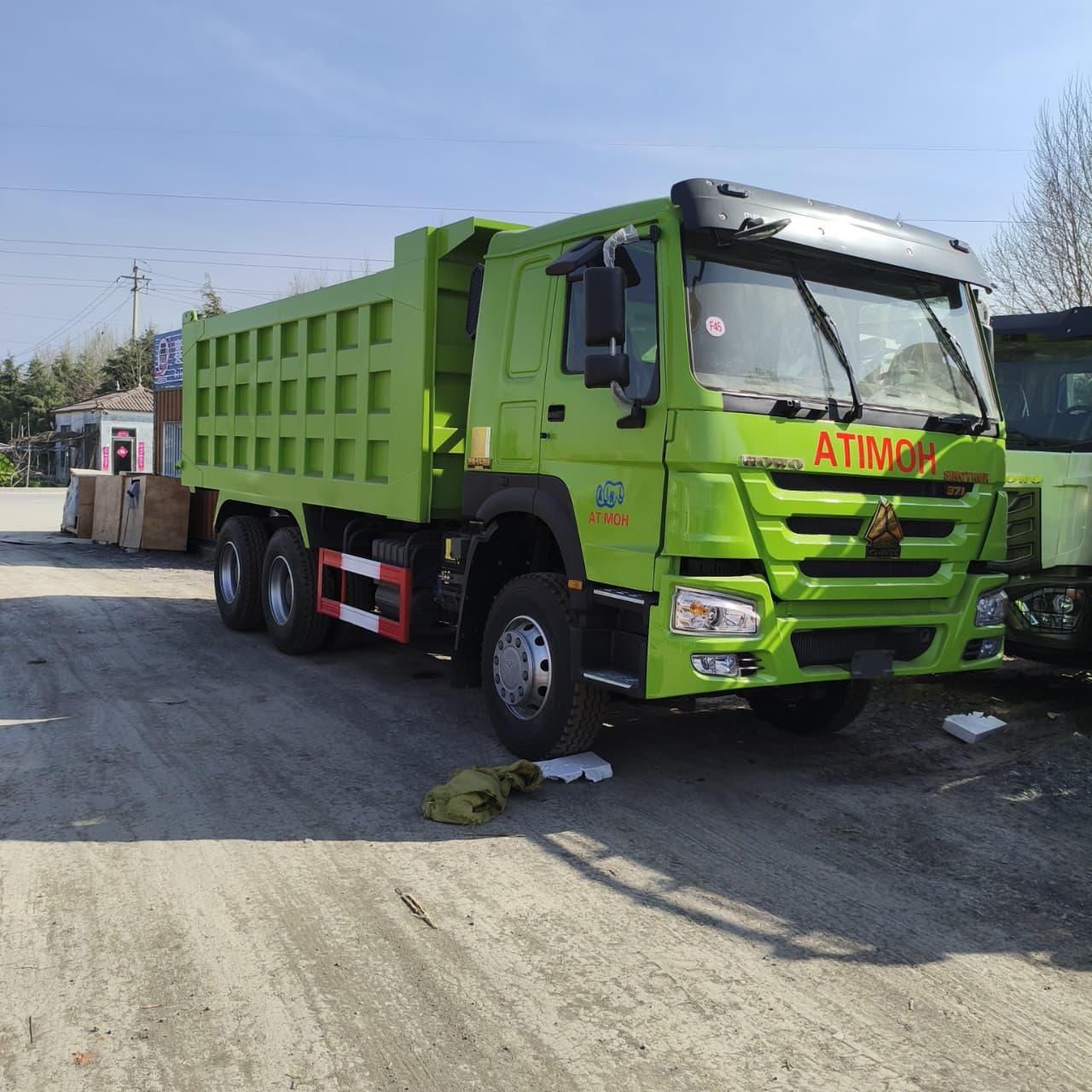Cross-Border Howo 6x4 8x4 Dump Truck with 371 Large Pump Sinotruk Engine, Can Be Converted to Right-Hand Drive, New Vehicle Standard Refurbishment